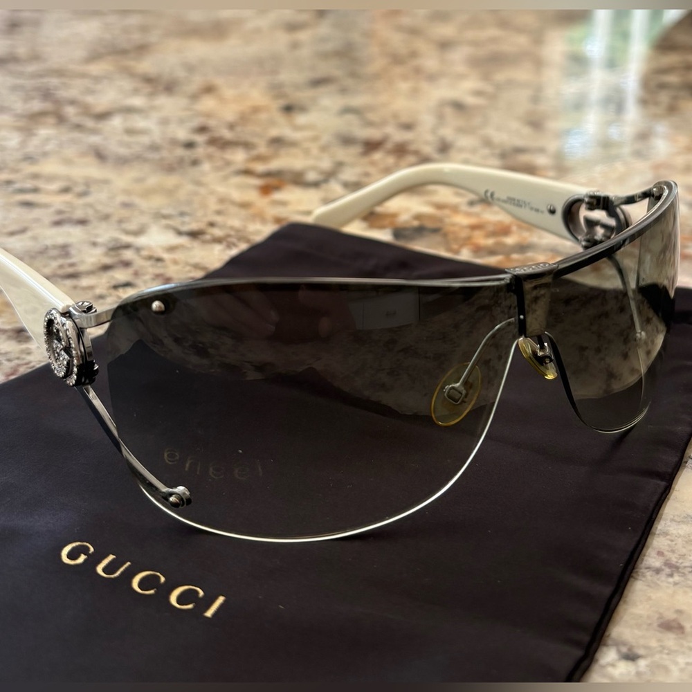 Authentic Gucci Women's Sunglasses White and Silver Interlocking GG’s